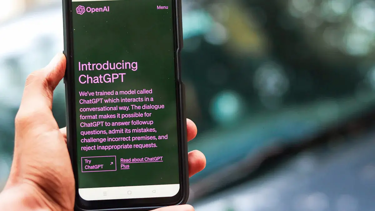 Top 11 AI Website Chatbots to Use in 2025