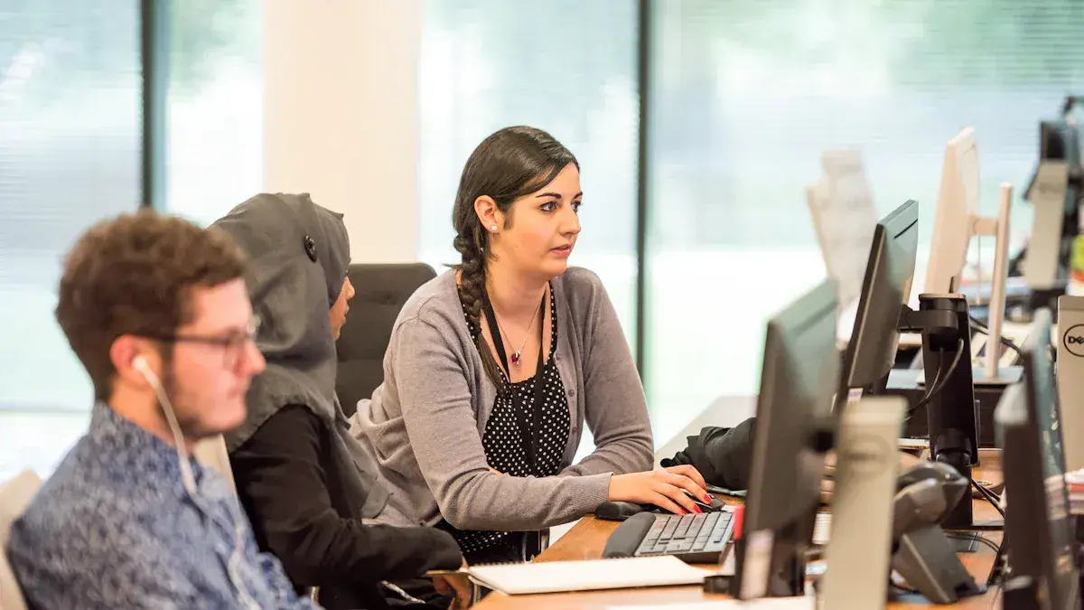 Common Mistakes to Avoid in Live Chat