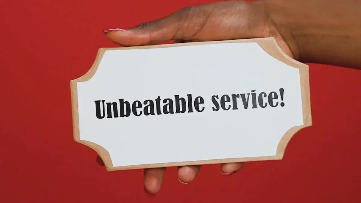 The Power of Proactive Customer Service: 8 Examples to Follow