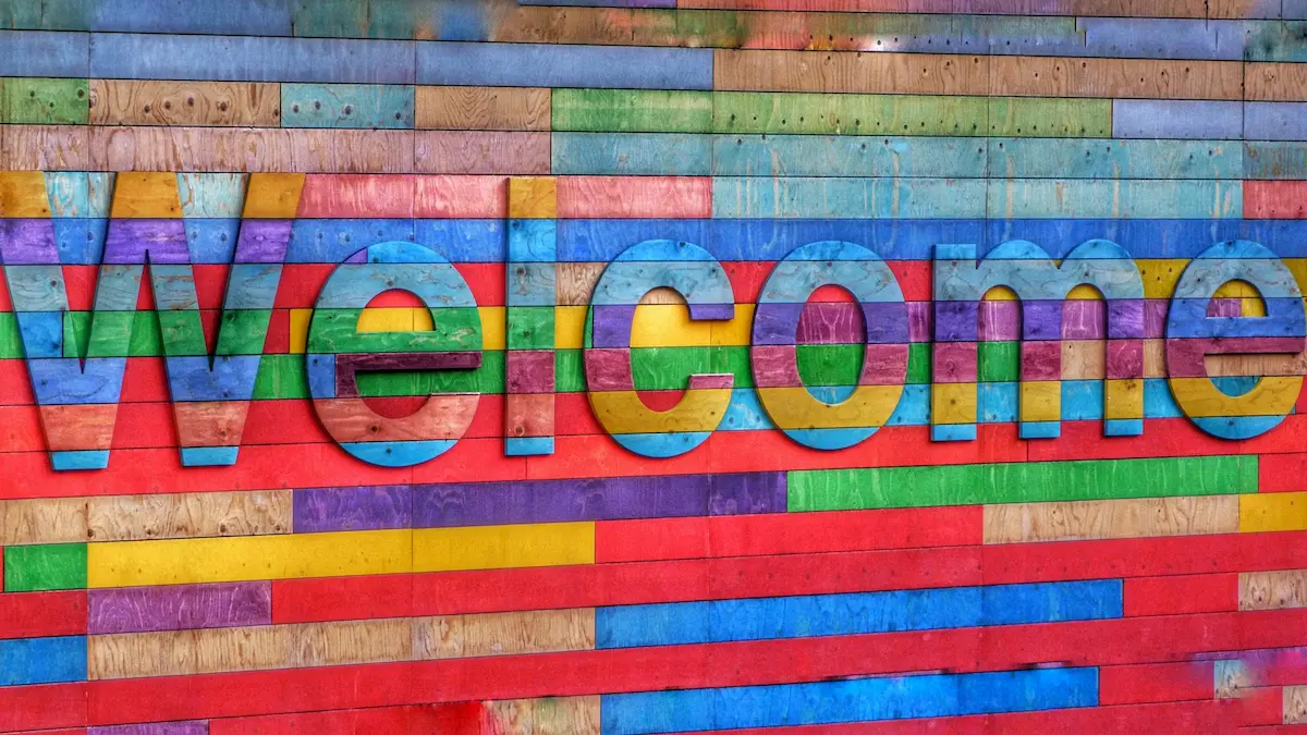 6 Essential Tips for Creating Perfect Welcome Messages [+Examples]