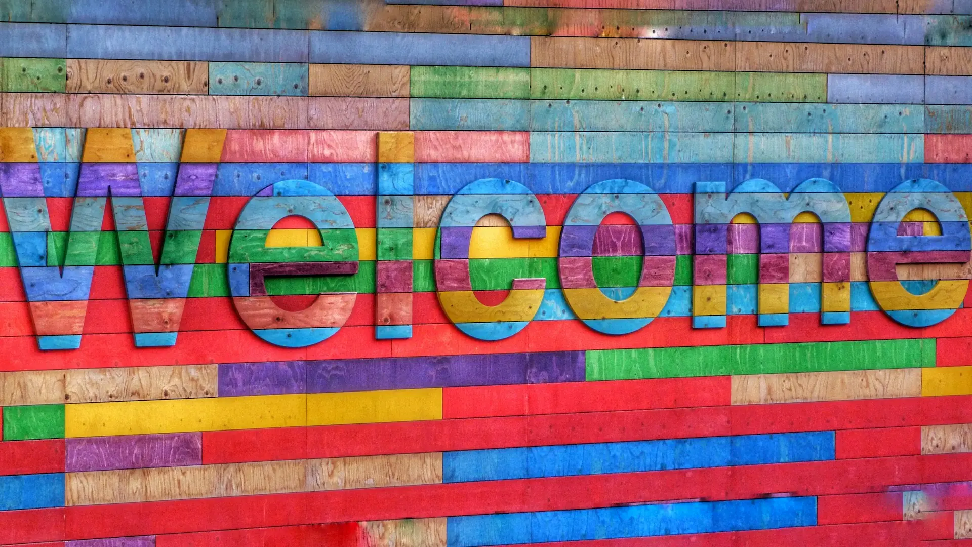 6 Essential Tips for Creating Perfect Welcome Messages [+Examples]